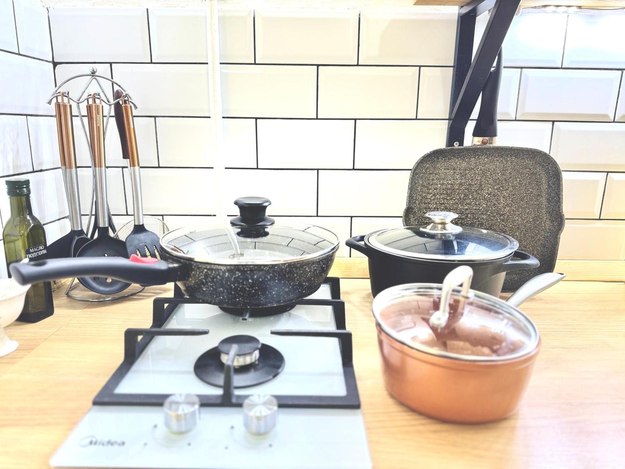 Двушка Около Академии Scandinavian Style Atyraū Zewnętrze zdjęcie